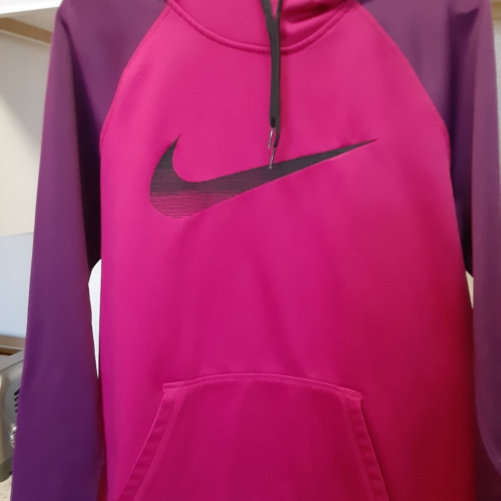 Nike hooded light sweatshirt